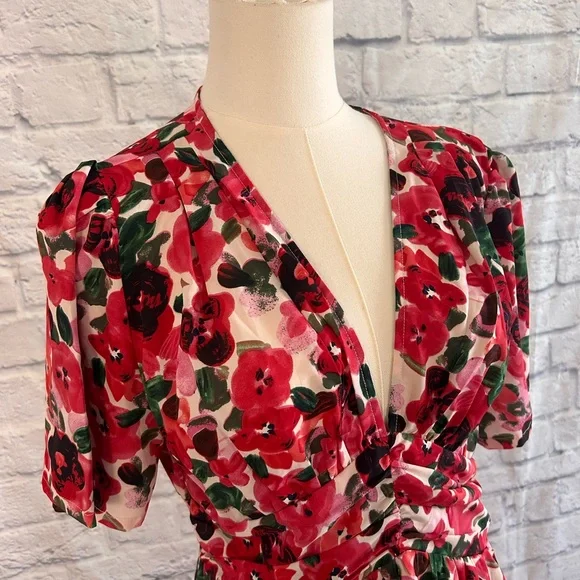 Romantic Floral Mini Dress Red & Pink Roses Empire Waist Low Cut Deep V-Neck - Picture 6 of 15